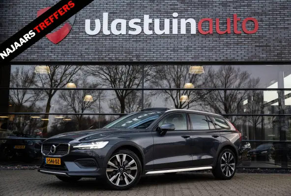 2.0 T5 AWD Inscription , Pano, H&K, Stoelventilatie, HUD, Massage, Carplay
