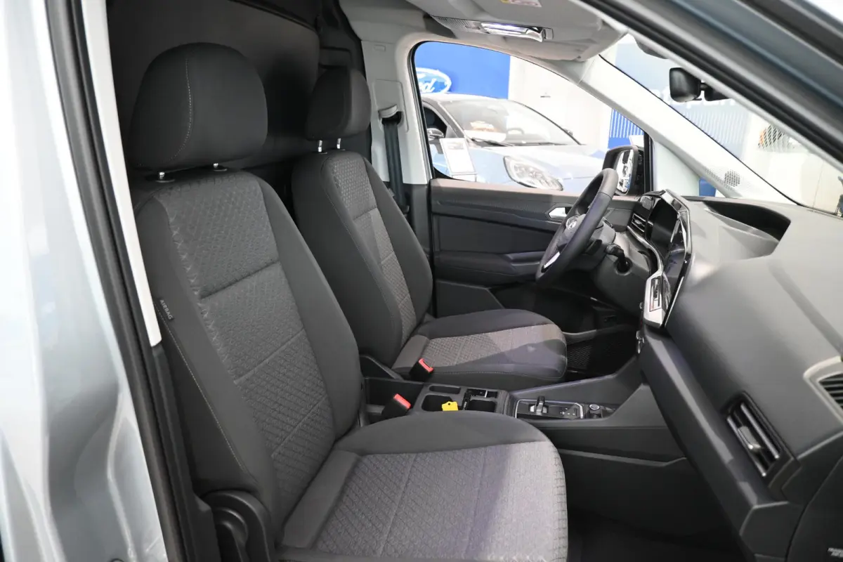 1.5 EcoBoost PHEV L1 Limited | €4.000 Korting | NIEUW UIT VOORRAAD | 118 KM Elektrisch WLTP | 0,99% Financial Lease