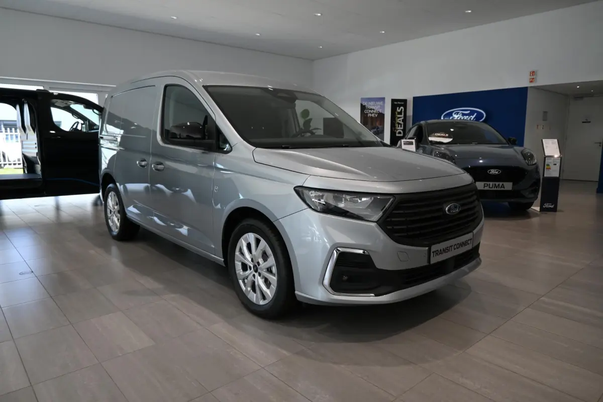1.5 EcoBoost PHEV L1 Limited | €4.000 Korting | NIEUW UIT VOORRAAD | 118 KM Elektrisch WLTP | 0,99% Financial Lease