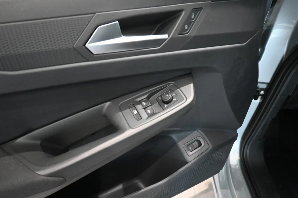 1.5 EcoBoost PHEV L1 Limited | €4.000 Korting | NIEUW UIT VOORRAAD | 118 KM Elektrisch WLTP | 0,99% Financial Lease