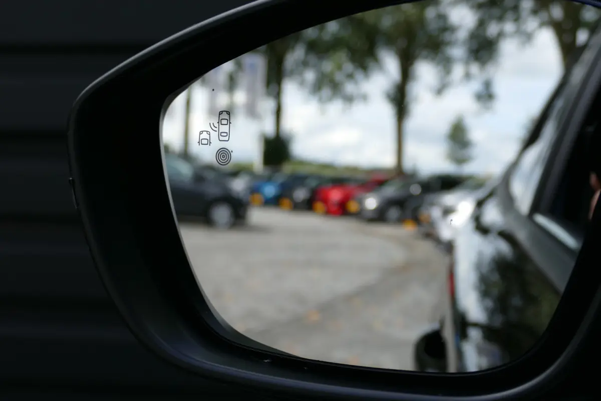 GT | Active Safety Brake met camera en radar (automatisch noodremsysteem) met Distance Alert (waarschuwing dreigende aanrijding) | Advanced Active Safety Brake met camera en radar | Climate 