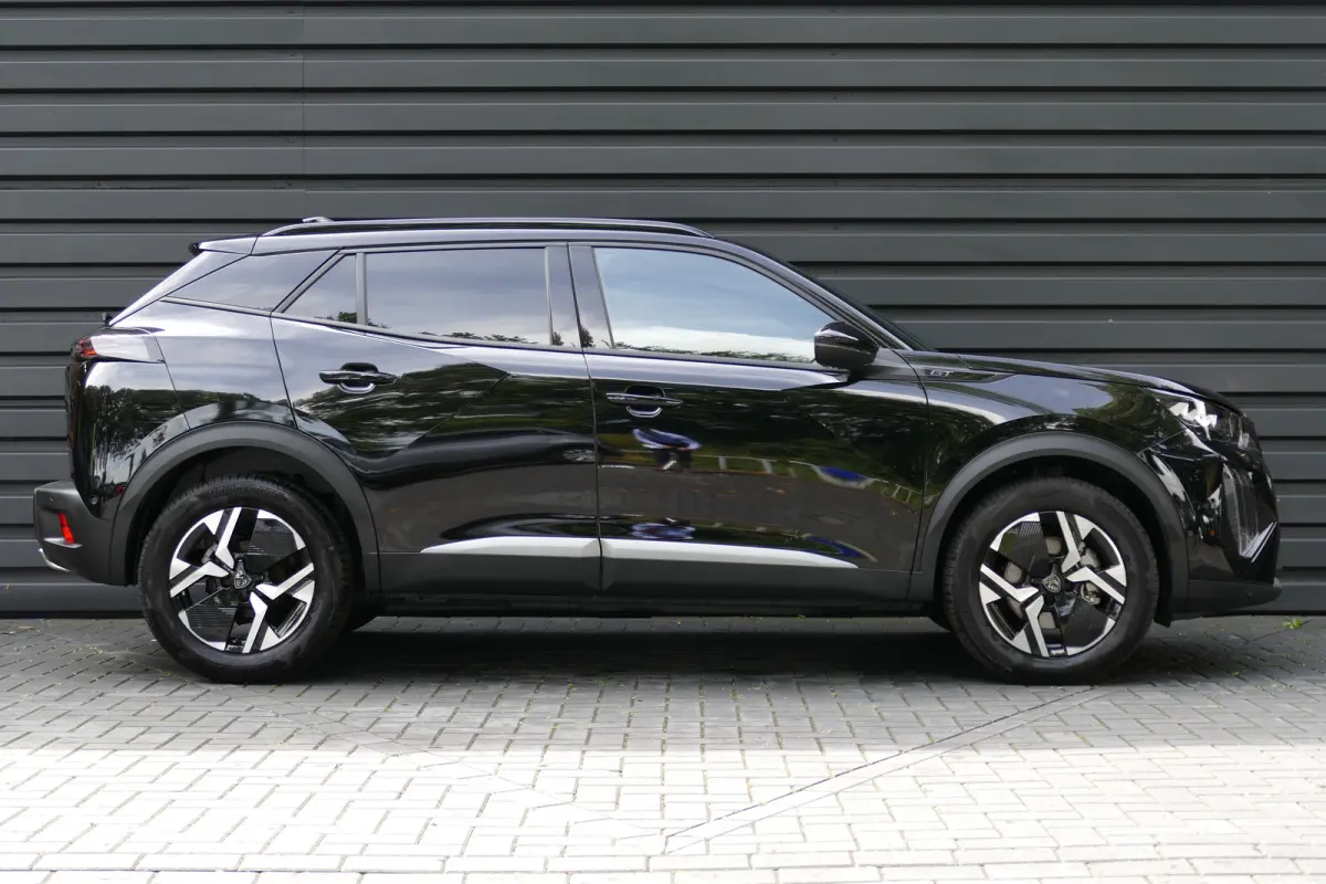 GT | Active Safety Brake met camera en radar (automatisch noodremsysteem) met Distance Alert (waarschuwing dreigende aanrijding) | Advanced Active Safety Brake met camera en radar | Climate 