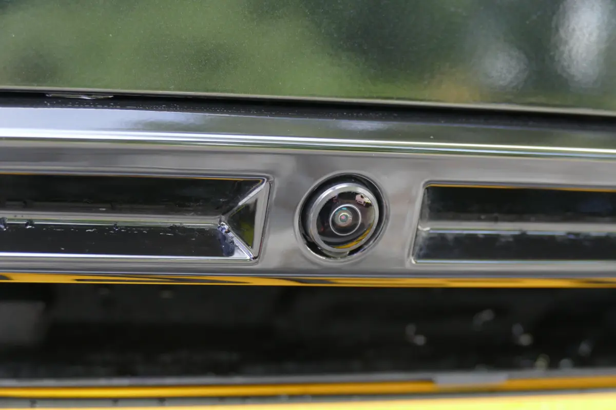 GT | Active Safety Brake met camera en radar (automatisch noodremsysteem) met Distance Alert (waarschuwing dreigende aanrijding) | Advanced Active Safety Brake met camera en radar | Climate 
