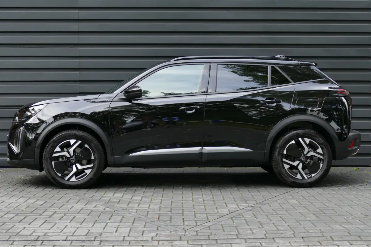 GT | Active Safety Brake met camera en radar (automatisch noodremsysteem) met Distance Alert (waarschuwing dreigende aanrijding) | Advanced Active Safety Brake met camera en radar | Climate 