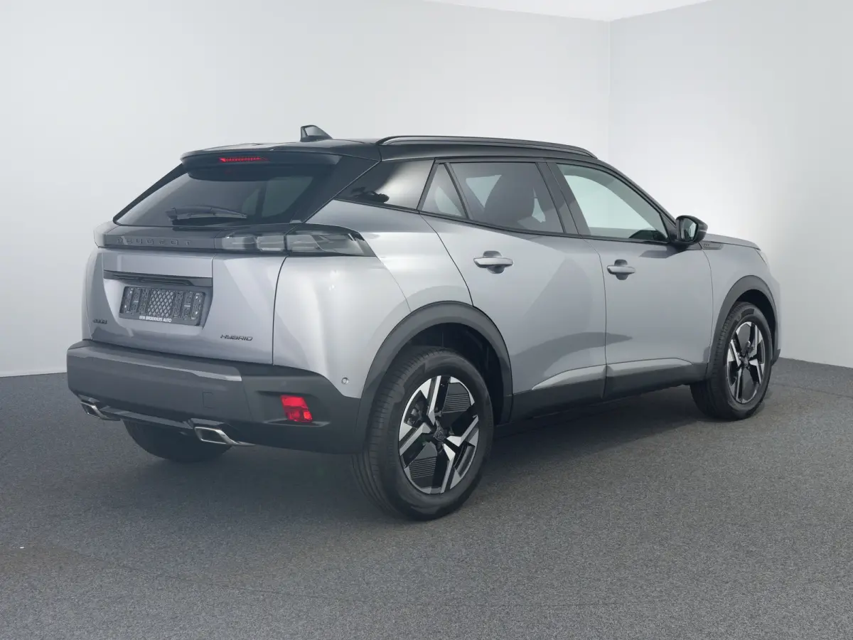 GT | Advanced Active Safety Brake met camera en radar | Climate Control | Elektrisch verstelbare en verwarmbare buitenspiegels