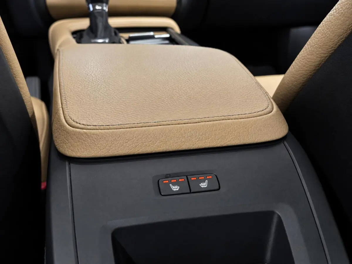 2.0 T8 Recharge AWD R-Design 7p. |Pano |Head-Up |H&K |360° |Stoelverkoel. |Massage