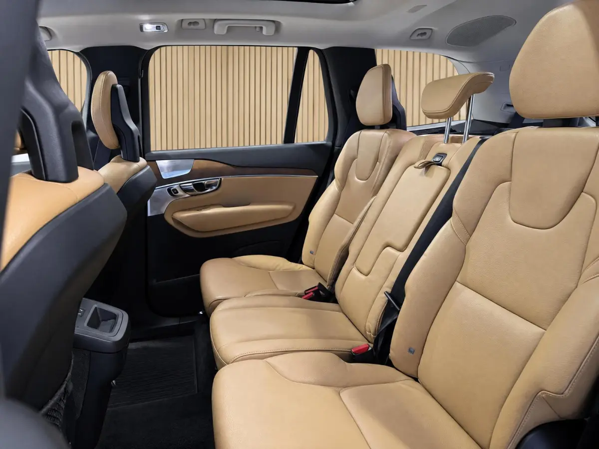 2.0 T8 Recharge AWD R-Design 7p. |Pano |Head-Up |H&K |360° |Stoelverkoel. |Massage