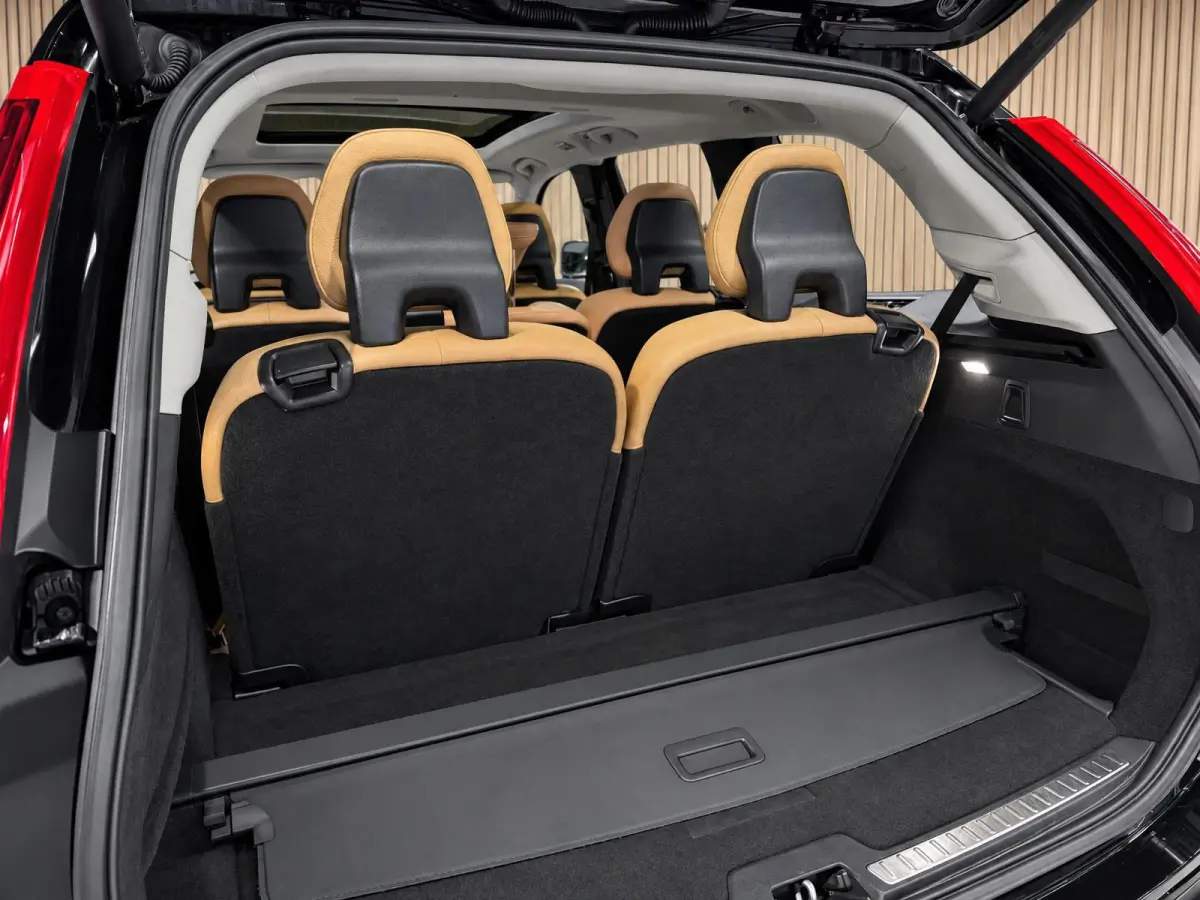2.0 T8 Recharge AWD R-Design 7p. |Pano |Head-Up |H&K |360° |Stoelverkoel. |Massage