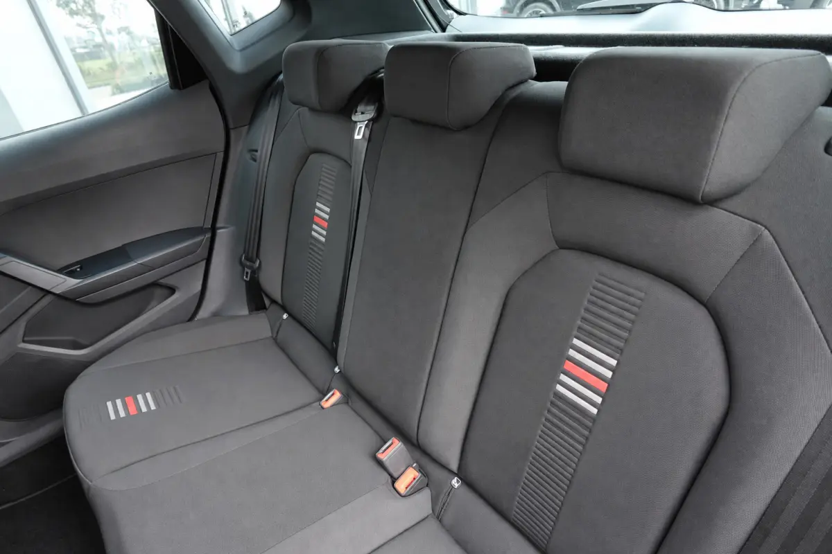 1.0 TSI FR Business Intense PDC BEATS ACC
