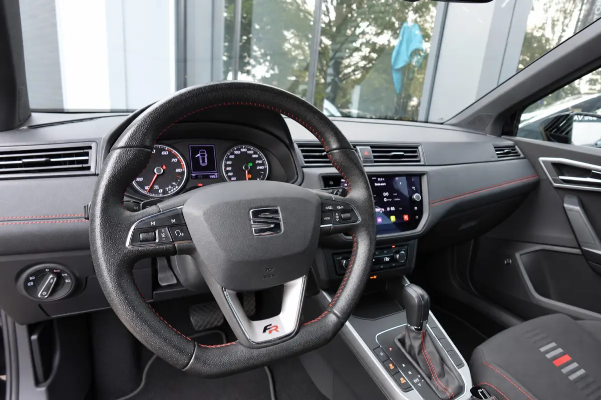 1.0 TSI FR Business Intense PDC BEATS ACC