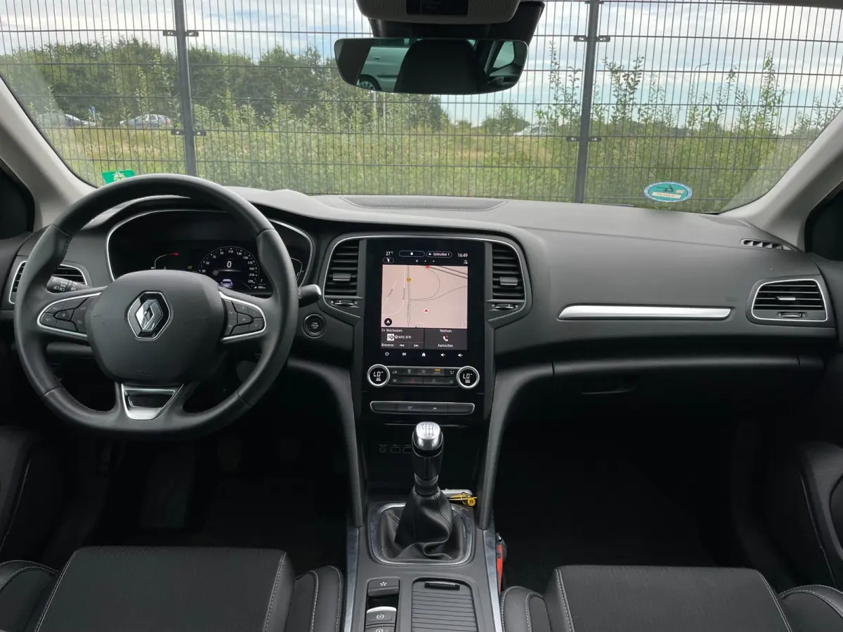 1.3 TCe 140 Techno | Camera | PDC | Keyless | Lane assist