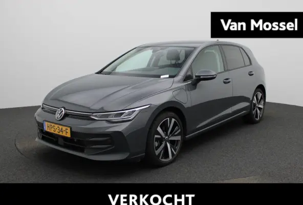 1.5 eHybrid Life Edition SoH 100% | Navigatie | Airco | Parkeersensoren | Camera | Cruise control | 18 Inch Velgen |
