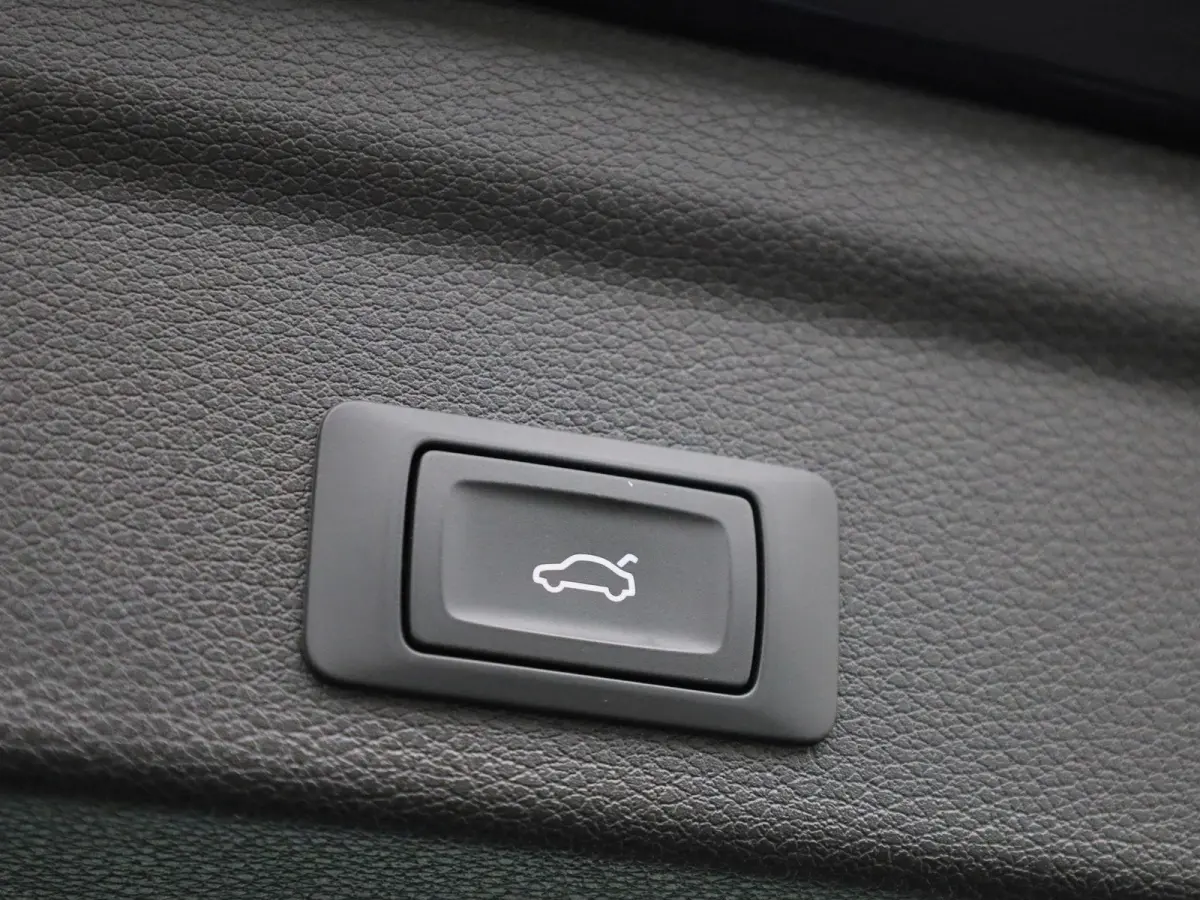 35 TFSI Pro Line Business | Automaat | Navigatie | Leder | Stoelverwarming | Achteruitrijcamera | Climate Control | Cruise Control | Parkeersensoren | Lichtmetalen Velgen |