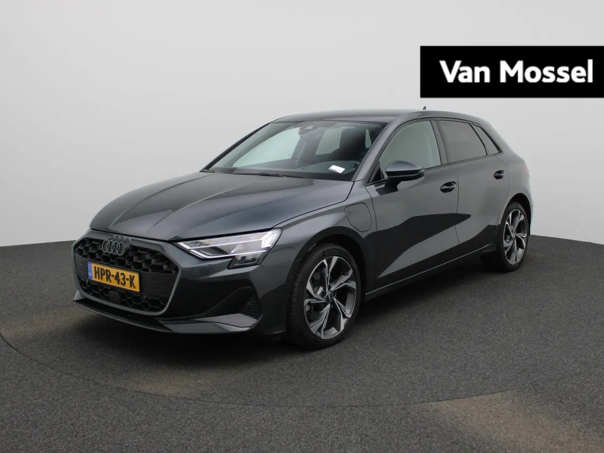 40 TFSI e Advanced edition l Adaptive cruise control l Airco l Navigatie l Stoelverwarming l Head-up display l Apple Carplay / Android Auto l Achteruitrijcamera l Optiekpakket zwart plus l S