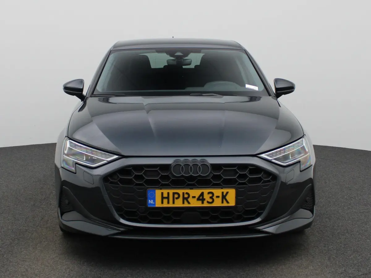40 TFSI e Advanced edition l Adaptive cruise control l Airco l Navigatie l Stoelverwarming l Head-up display l Apple Carplay / Android Auto l Achteruitrijcamera l Optiekpakket zwart plus l S