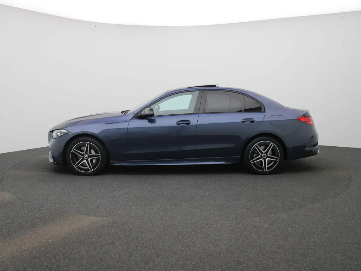 300 e AMG Line | Automaat | Panoramadak | Climate Control | Navigatie | Apple Carplay / Android Auto | Memory Seats | Stoelverwarming | LED | Heads-Up Display | 360 Camera | Lichtmetalen AMG