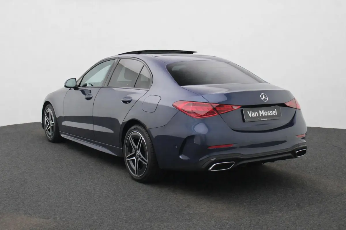 300 e AMG Line | Automaat | Panoramadak | Climate Control | Navigatie | Apple Carplay / Android Auto | Memory Seats | Stoelverwarming | LED | Heads-Up Display | 360 Camera | Lichtmetalen AMG