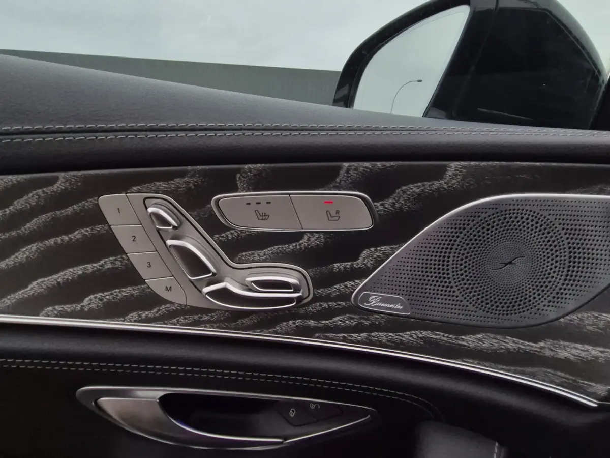 350 d 4MATIC Premium Plus (BTW auto) Burmester / Schuif-kanteldak / Luchtvering. Volle auto.
