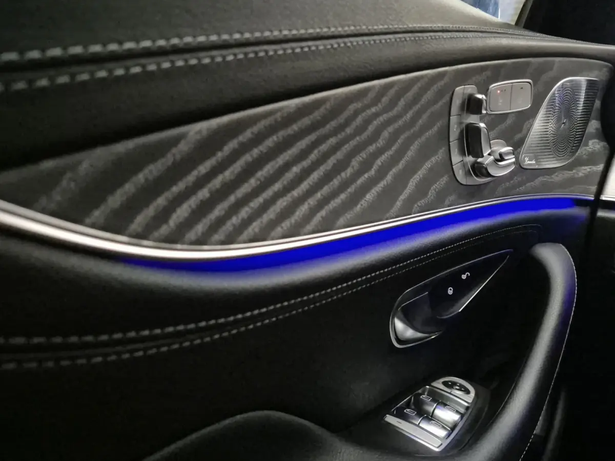 350 d 4MATIC Premium Plus (BTW auto) Burmester / Schuif-kanteldak / Luchtvering. Volle auto.