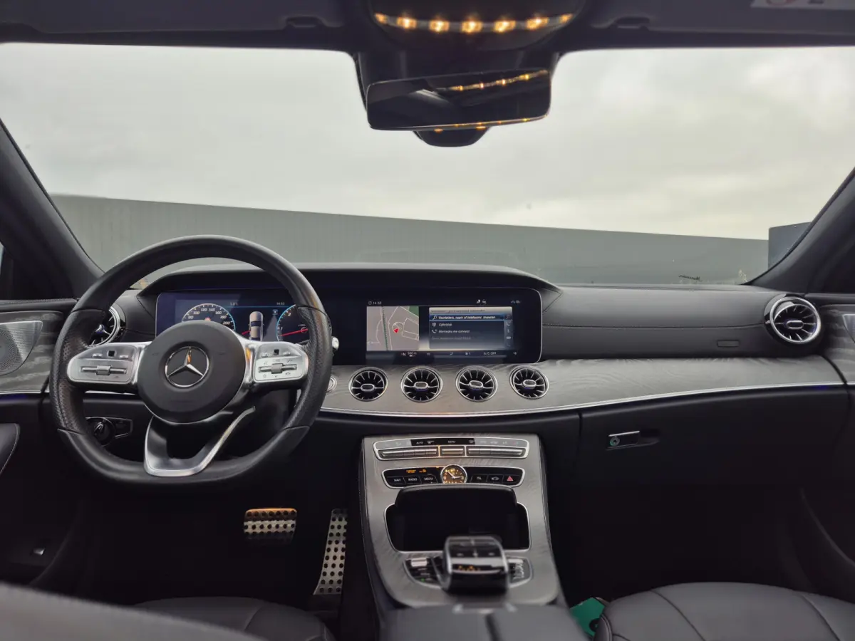 350 d 4MATIC Premium Plus (BTW auto) Burmester / Schuif-kanteldak / Luchtvering. Volle auto.