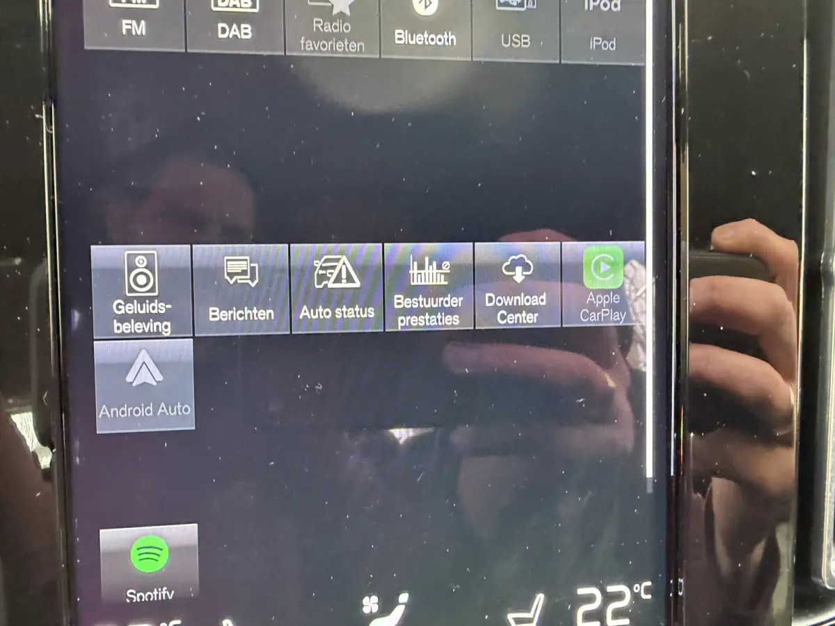 1.5 T4 Plus Dark Harman/kardon Achteruitrijcamera