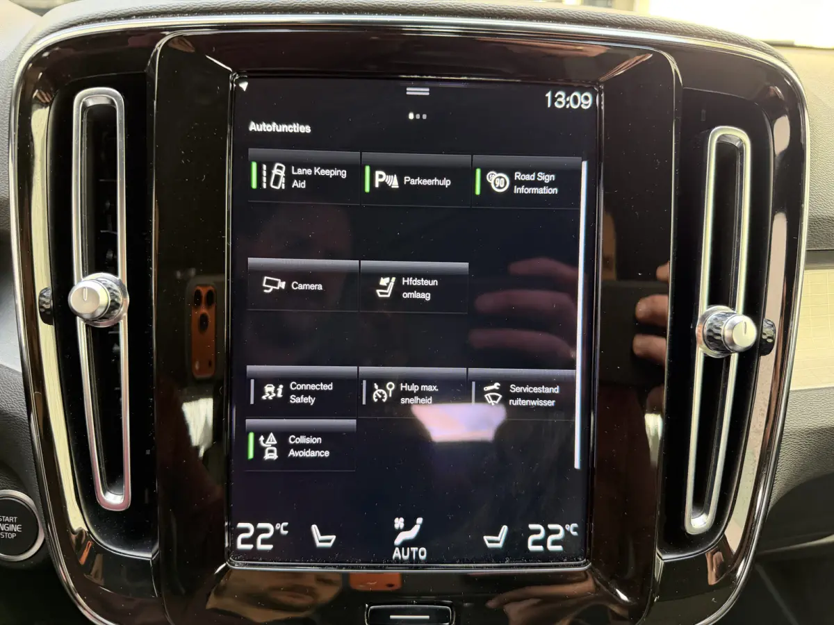 1.5 T4 Plus Dark Harman/kardon Achteruitrijcamera