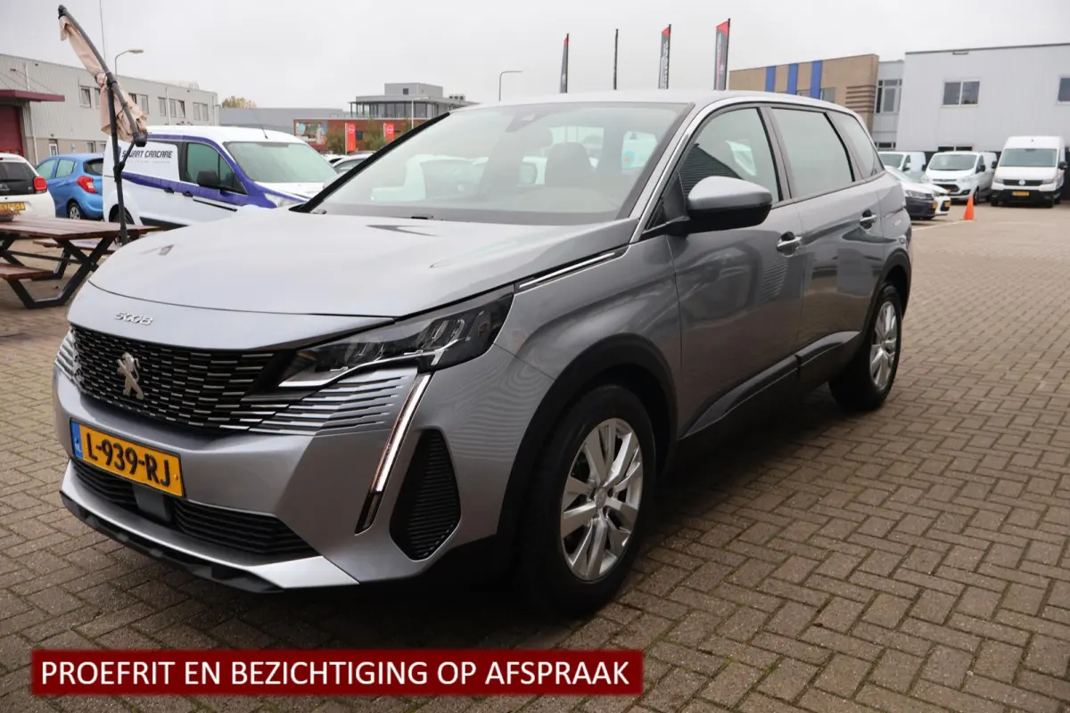 1.2 Active 1e Eigenaar | NL-Auto | Dealer Onderh | 7P | Af Trekhaak | Stoelverwarming | Camera | Leder | Dakdrager-set | Navi | LED | PDC | DAB