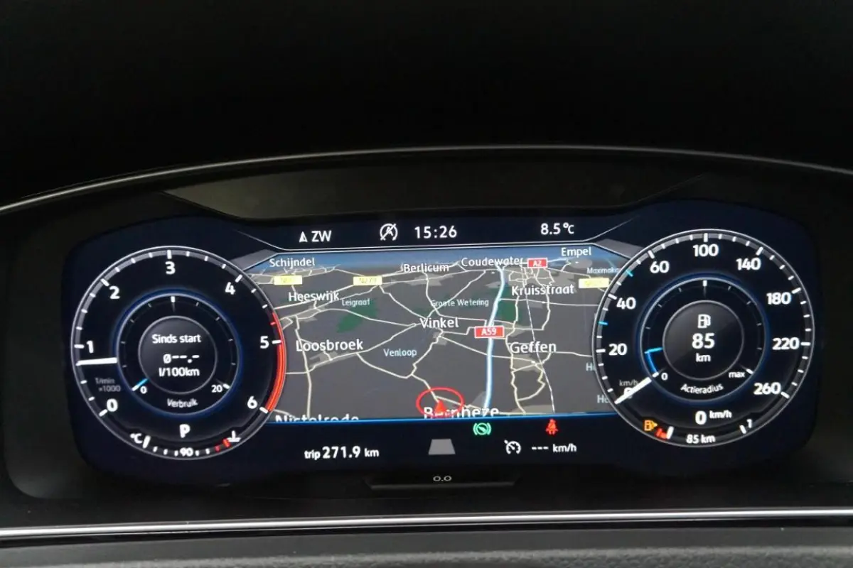 1.6 TDI Highline / EURO 6 / DSG / NL Auto / NAP / Digital Dash / Carplay / RIJKLAAR!