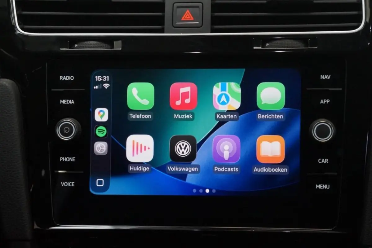 1.6 TDI Highline / EURO 6 / DSG / NL Auto / NAP / Digital Dash / Carplay / RIJKLAAR!