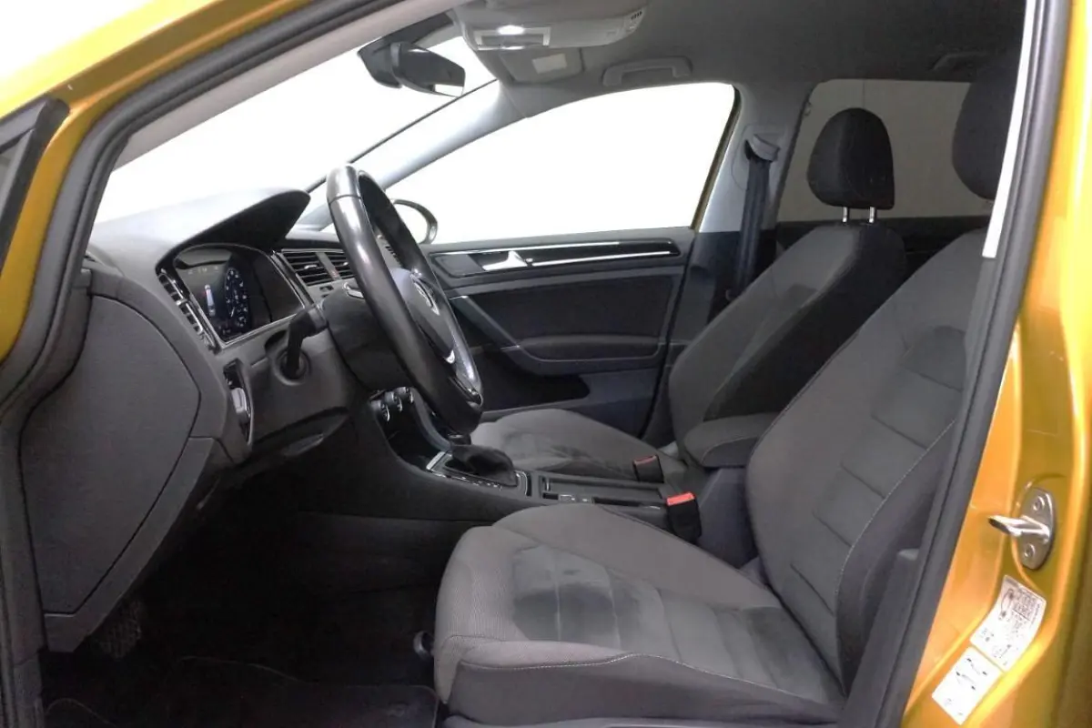 1.6 TDI Highline / EURO 6 / DSG / NL Auto / NAP / Digital Dash / Carplay / RIJKLAAR!