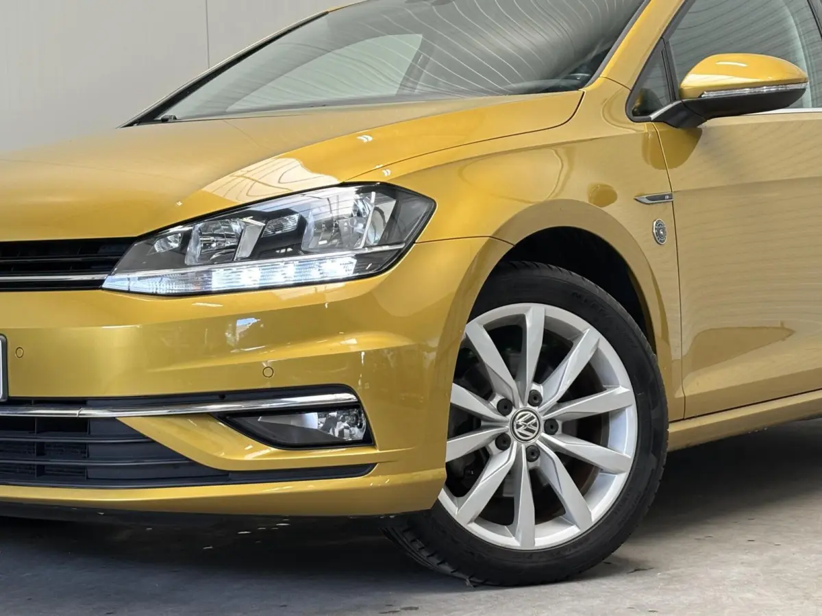 1.6 TDI Highline / EURO 6 / DSG / NL Auto / NAP / Digital Dash / Carplay / RIJKLAAR!
