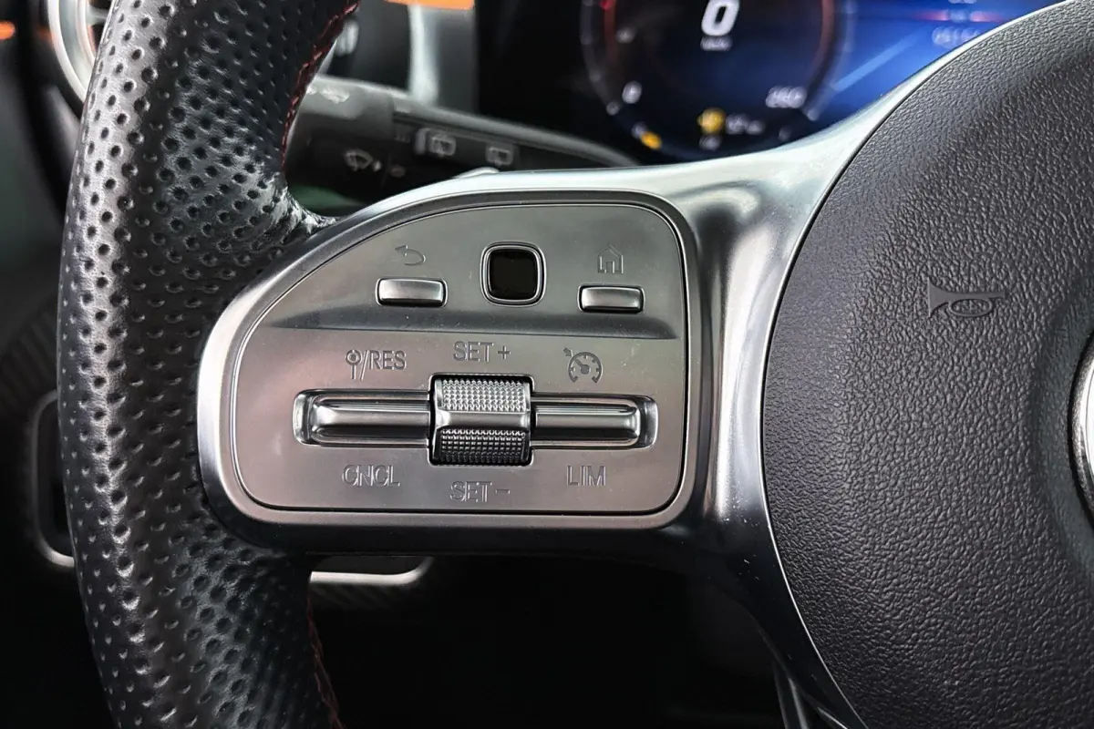 250 e Business Solution AMG Limited Pano Sfeerverlichting Trekhaak Stoelverwarming SOH 95%