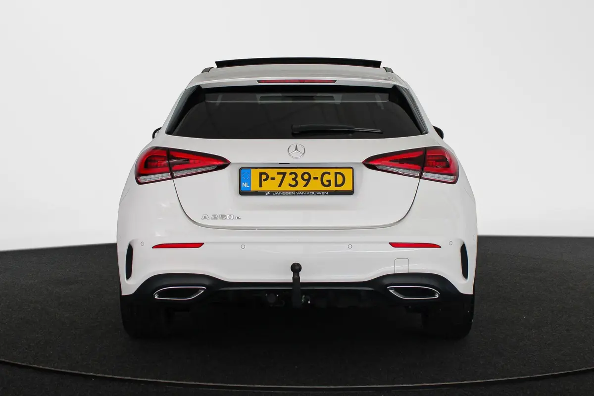 250 e Business Solution AMG Limited Pano Sfeerverlichting Trekhaak Stoelverwarming SOH 95%
