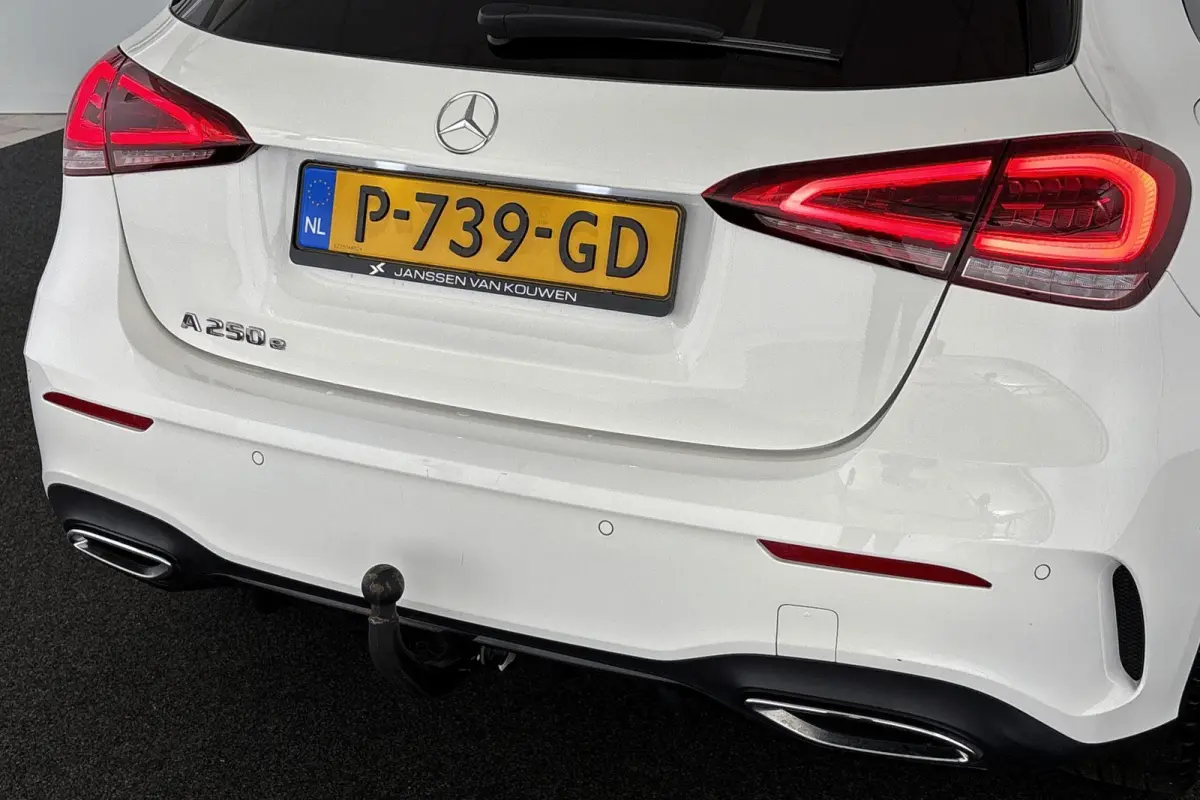 250 e Business Solution AMG Limited Pano Sfeerverlichting Trekhaak Stoelverwarming SOH 95%
