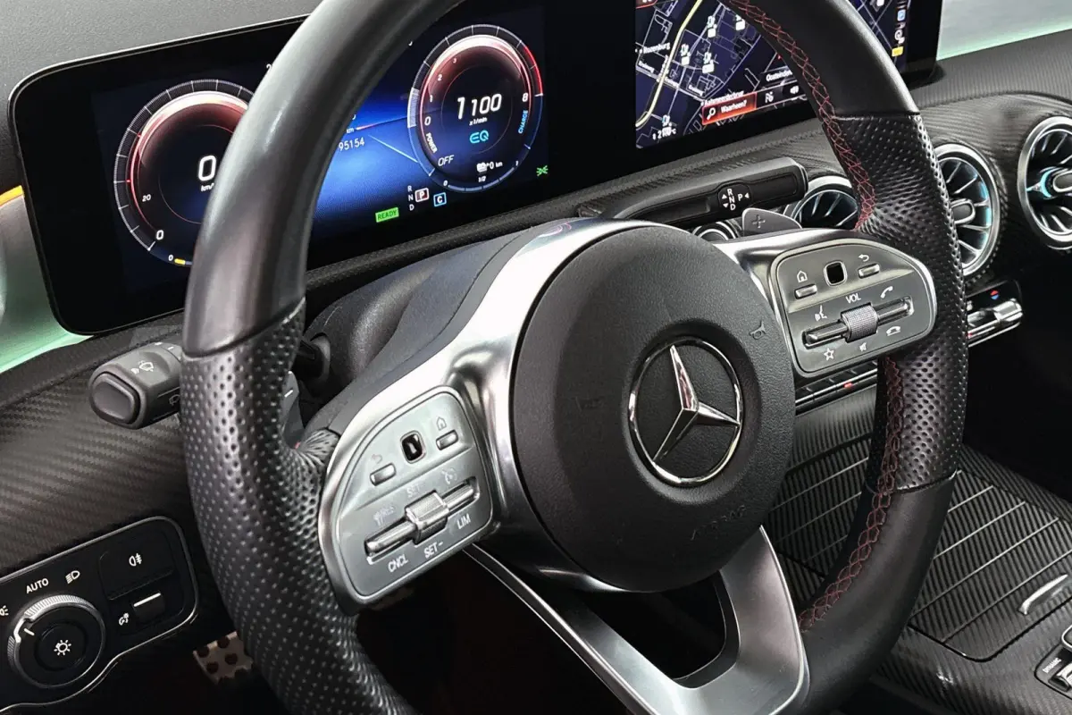 250 e Business Solution AMG Limited Pano Sfeerverlichting Trekhaak Stoelverwarming SOH 95%