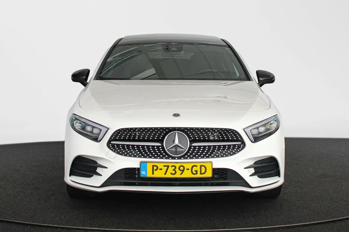 250 e Business Solution AMG Limited Pano Sfeerverlichting Trekhaak Stoelverwarming SOH 95%