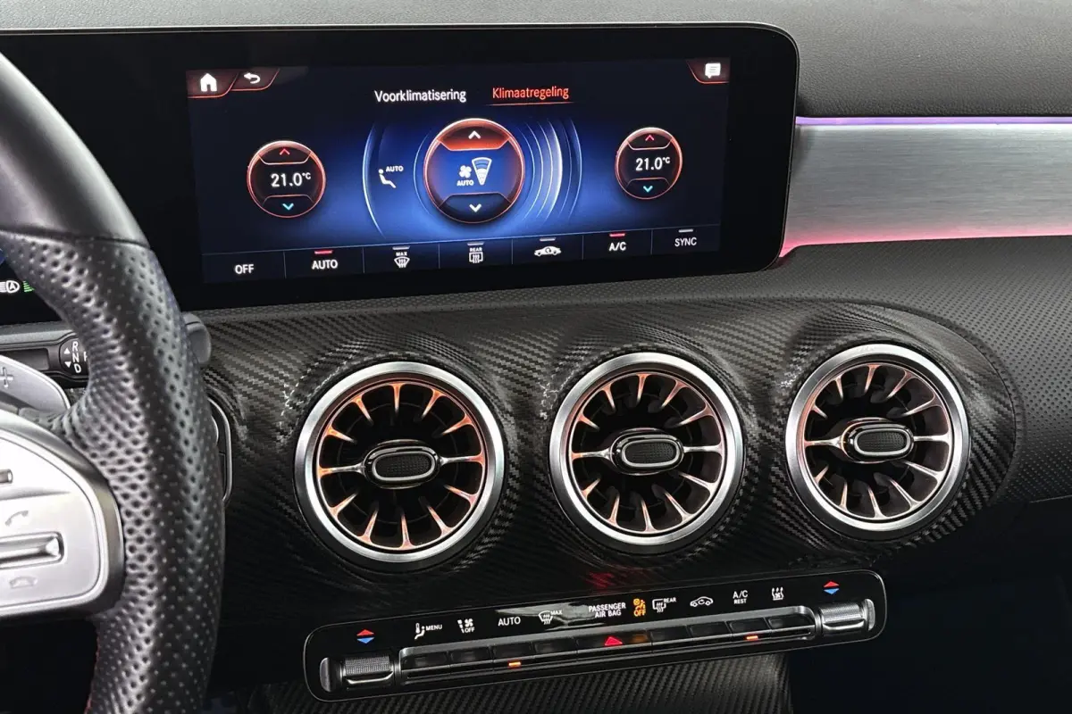 250 e Business Solution AMG Limited Pano Sfeerverlichting Trekhaak Stoelverwarming SOH 95%