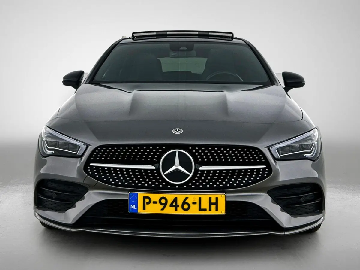 180 Business Solution AMG | PANORAMADAK | ACHTERUITRIJCAMERA | MEMORY | SFEERVERLICHTING | STOELVERWARMING | CRUISE CONTROL | CLIMATE CONTROL | DIGITAL COCKPIT | LED VERLICHTING |