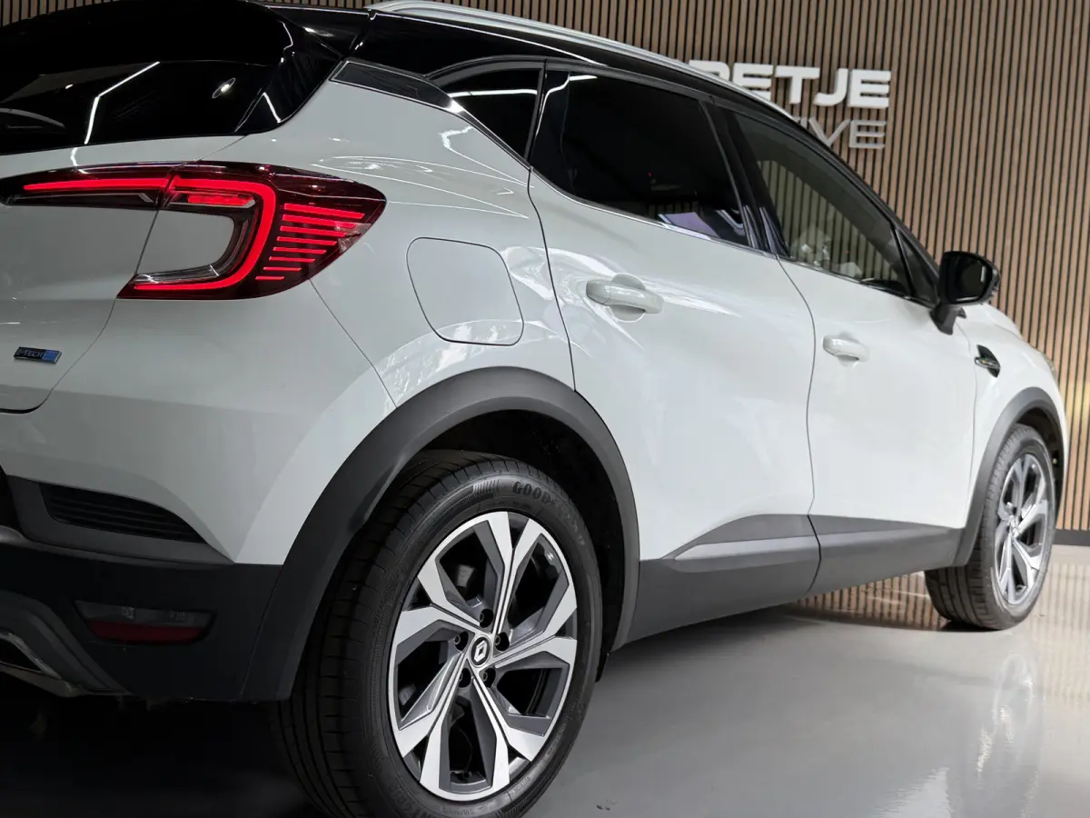 1.6 E-Tech 160 R.S. Line | Groot Navi | 18" | Stoelverwarming | Camera | PDC V+A |