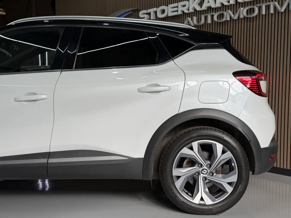 1.6 E-Tech 160 R.S. Line | Groot Navi | 18" | Stoelverwarming | Camera | PDC V+A |
