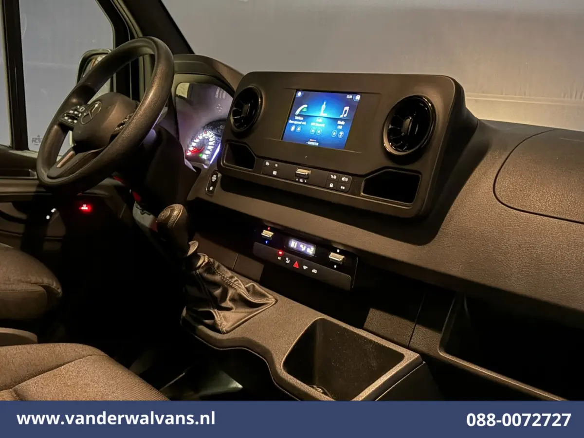 317 CDI 170pk L3H2 Euro6 Airco | Camera | Apple Carplay | Cruisecontrol | Stoelverwarming Android Auto, Chauffeursstoel, 270 Graden Achterdeuren, Bijrijdersbank