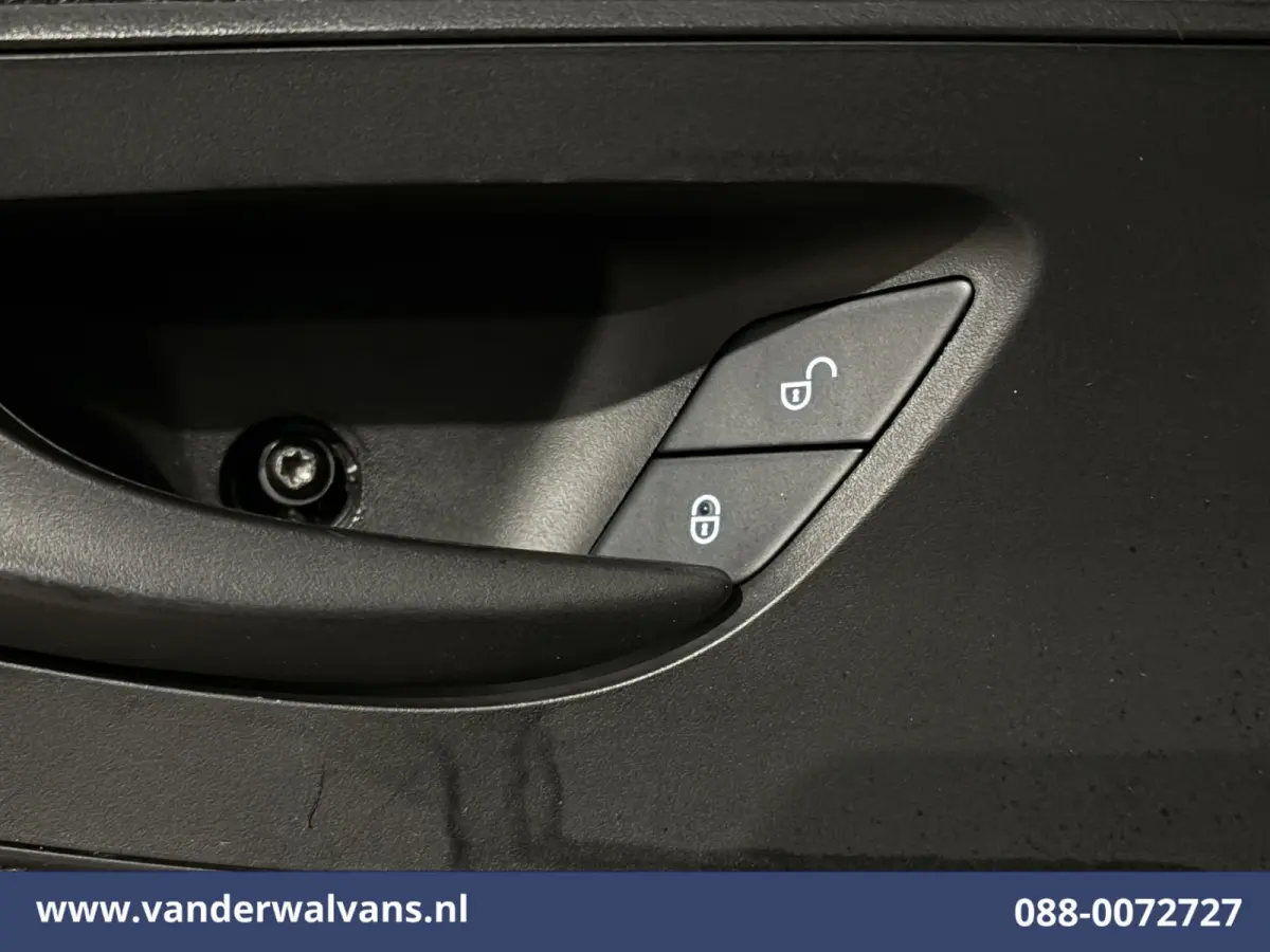 317 CDI 170pk L3H2 Euro6 Airco | Camera | Apple Carplay | Cruisecontrol | Stoelverwarming Android Auto, Chauffeursstoel, 270 Graden Achterdeuren, Bijrijdersbank