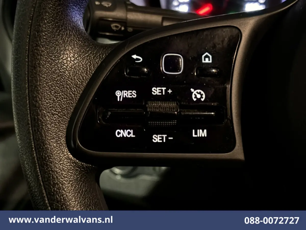 317 CDI 170pk L3H2 Euro6 Airco | Camera | Apple Carplay | Cruisecontrol | Stoelverwarming Android Auto, Chauffeursstoel, 270 Graden Achterdeuren, Bijrijdersbank