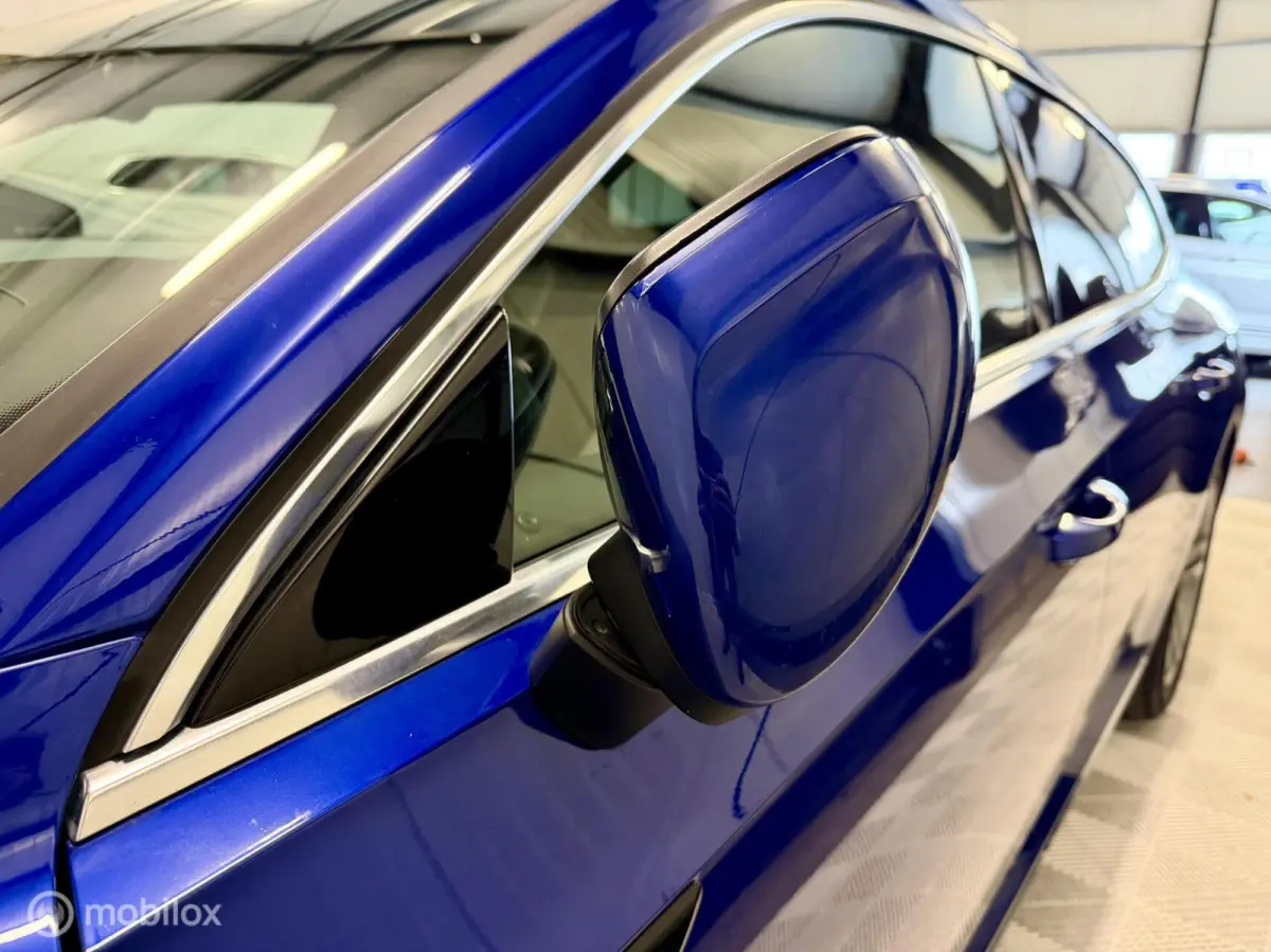 1.4 TSI eHybrid R-Line Business+