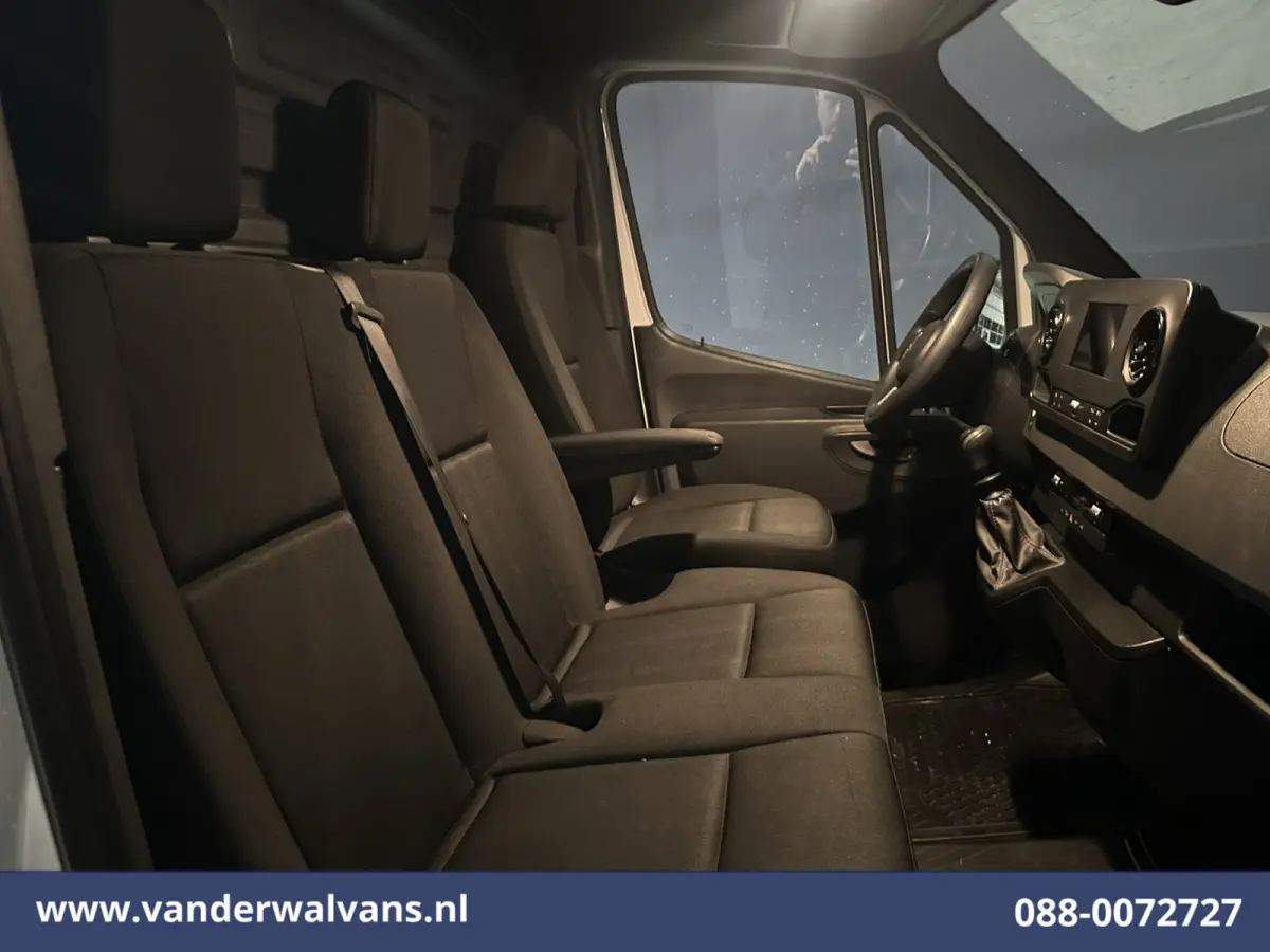 315 CDI 150pk L3H2 Euro6 Airco | Camera | Navigatie | Apple Carplay | Trekhaak Android Auto, Bijrijdersbank