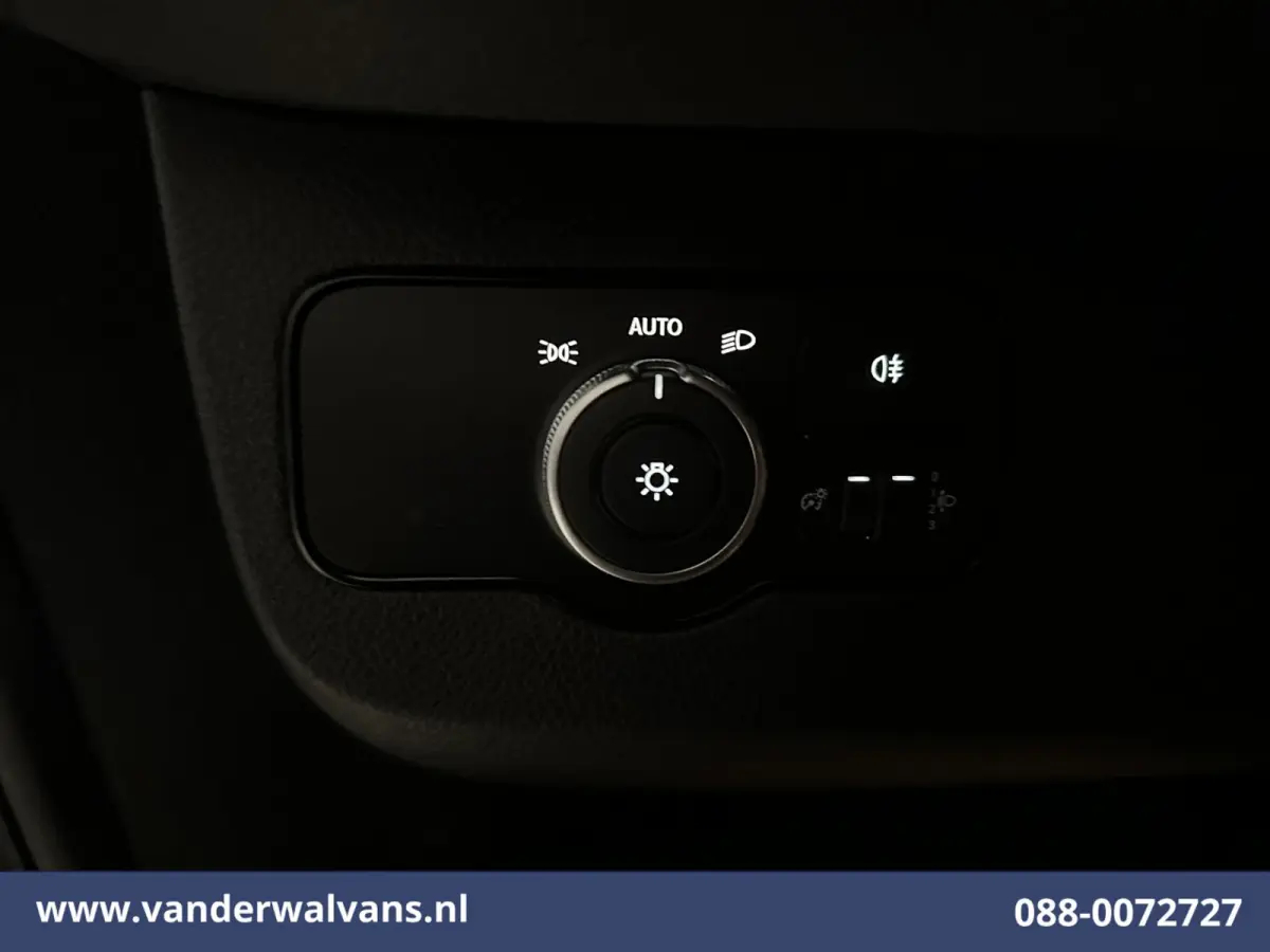 315 CDI 150pk L3H2 Euro6 Airco | Camera | Navigatie | Apple Carplay | Trekhaak Android Auto, Bijrijdersbank