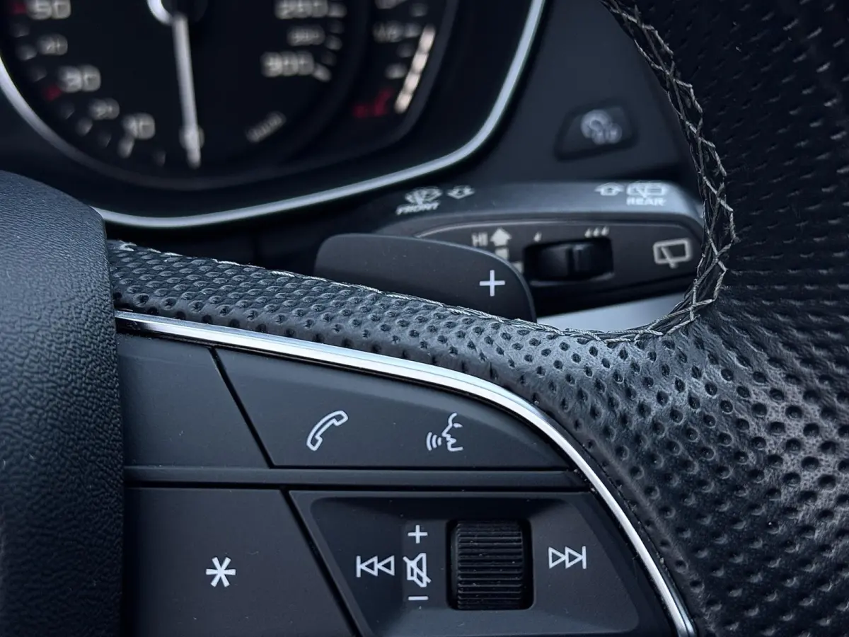50 TFSI e S-line | Trekhaak | Carplay | ACC | Stoelverwarming | Elektr. achterklep | DAB+ | LED