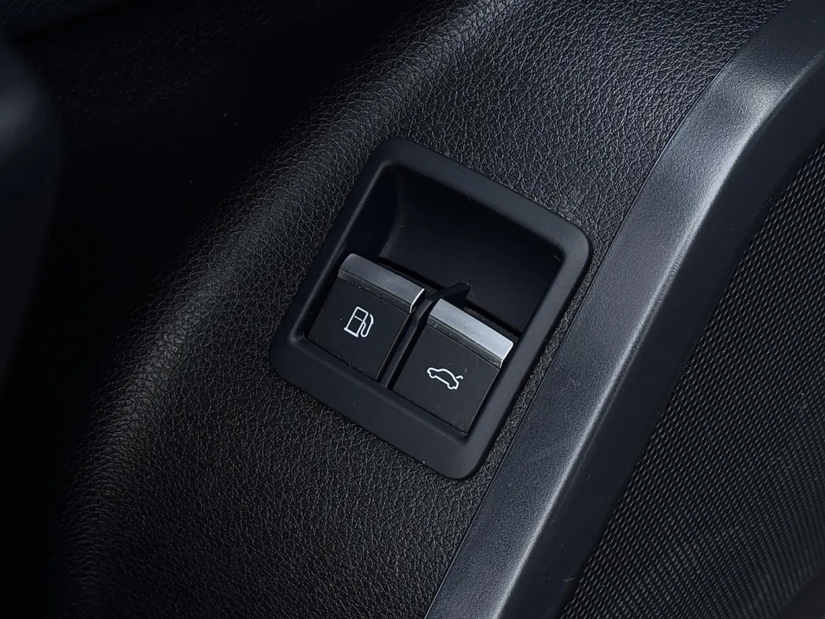 50 TFSI e S-line | Trekhaak | Carplay | ACC | Stoelverwarming | Elektr. achterklep | DAB+ | LED
