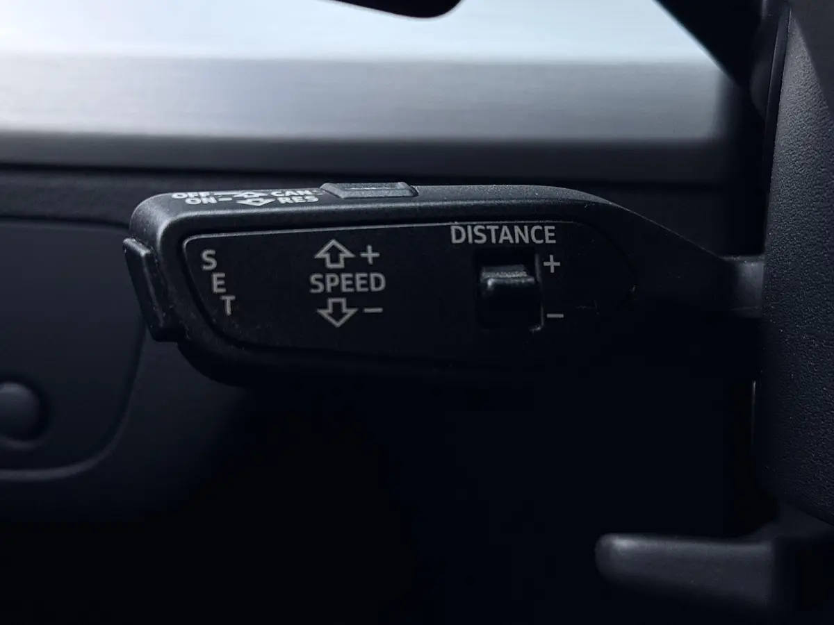 50 TFSI e S-line | Trekhaak | Carplay | ACC | Stoelverwarming | Elektr. achterklep | DAB+ | LED