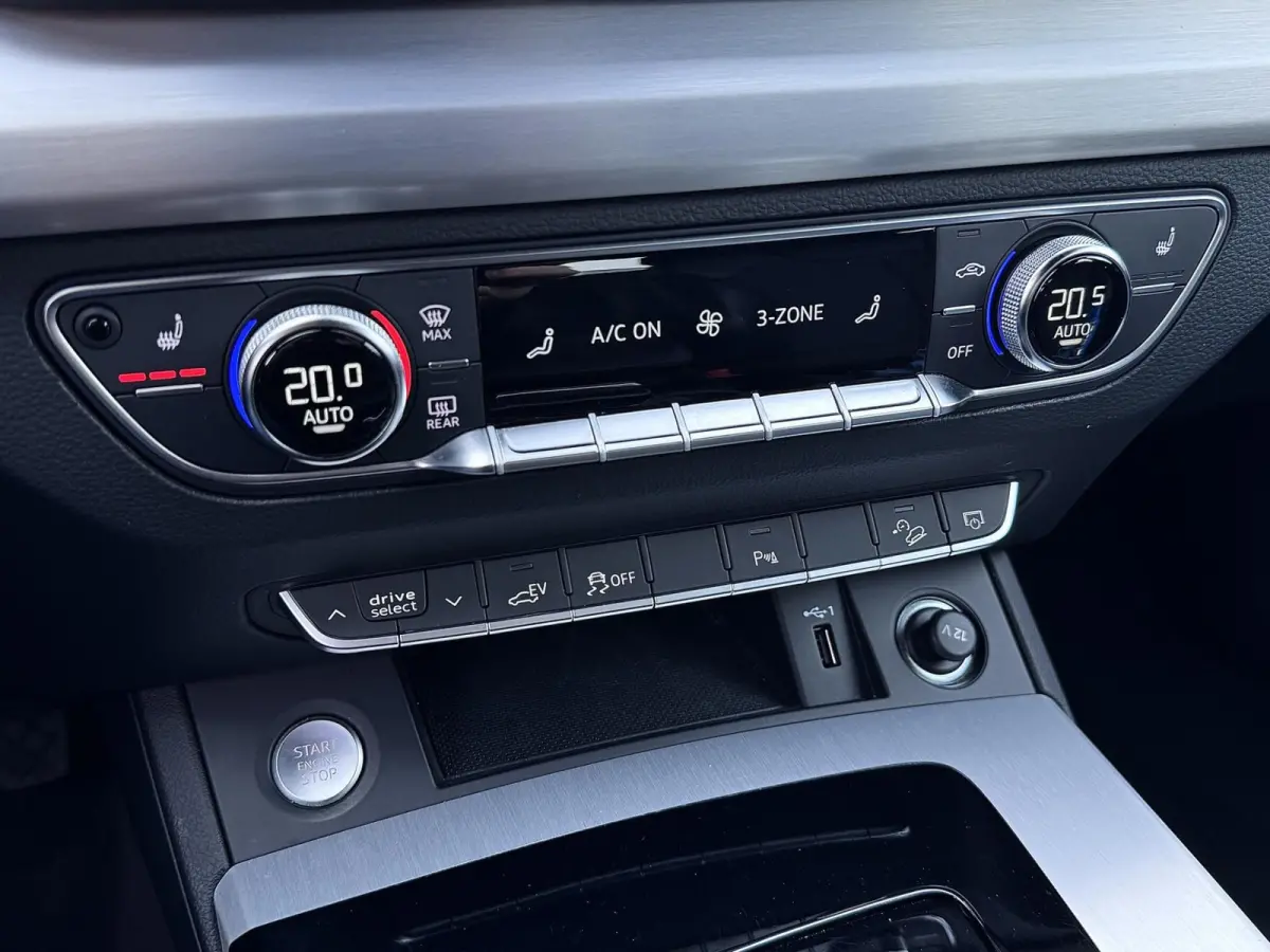 50 TFSI e S-line | Trekhaak | Carplay | ACC | Stoelverwarming | Elektr. achterklep | DAB+ | LED
